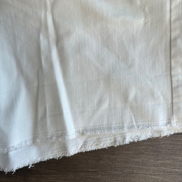 *LOFT* White Denim Frayed 4" Mid Rise Shorts Size 8 NWT - Picture 6 of 13